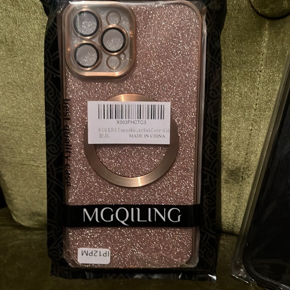 IPhone cases - Picture 2 of 4